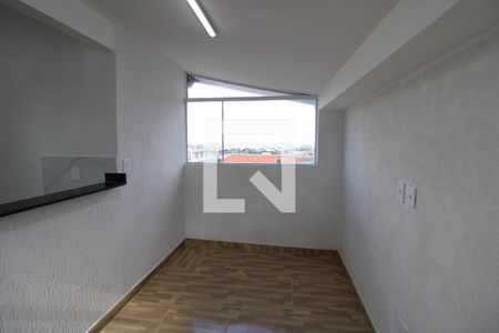 Sala / Cozinha de casa para alugar com 1 quarto, 45m² em Vila Gustavo, São Paulo