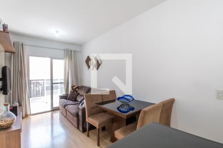 Sala de apartamento para alugar com 2 quartos, 60m² em Bussocaba, Osasco