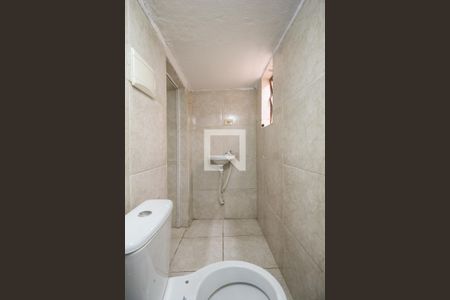 Banheiro  de casa para alugar com 1 quarto, 65m² em Vila Carrão, São Paulo