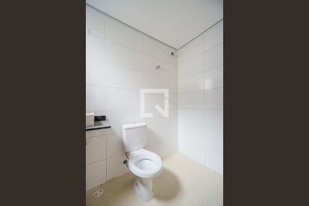 Banheiro da suíte 01 de casa de condomínio à venda com 2 quartos, 100m² em Penha de França, São Paulo
