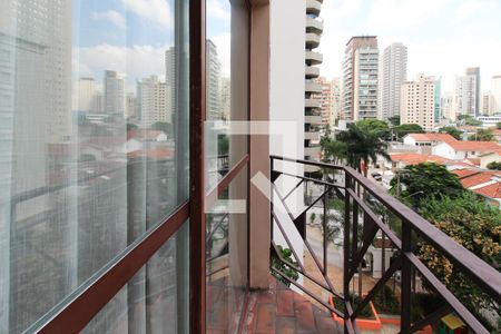 Varanda  de apartamento para alugar com 1 quarto, 80m² em Vila Nova Conceição, São Paulo