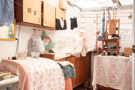 Casa à venda com 262m², 4 quartos e sem vaga Casa à venda com 262m², 4 quartos e sem vagaCasa 1 - Área de Serviço