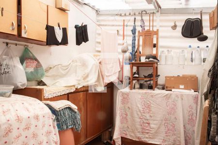 Casa à venda com 262m², 4 quartos e sem vaga Casa à venda com 262m², 4 quartos e sem vagaCasa 1 - Área de Serviço