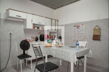 Casa à venda com 262m², 4 quartos e sem vaga Casa à venda com 262m², 4 quartos e sem vagaCasa 2 - Cozinha