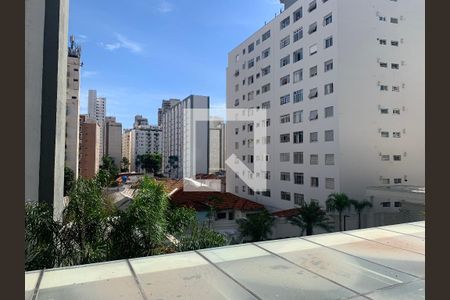Vista da Sala/Cozinha de apartamento à venda com 3 quartos, 210m² em Vila Mariana, São Paulo