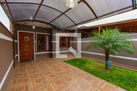 Casa à venda com 60m², 2 quartos e 1 vaga Casa à venda com 60m², 2 quartos e 1 vagaFachada