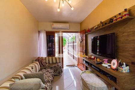 Sala de casa à venda com 2 quartos, 60m² em Harmonia, Canoas