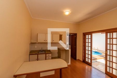 Casa de condomínio à venda com 300m², 4 quartos e 5 vagasCozinha/Sala Edicula Fundos