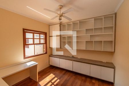 Casa de condomínio à venda com 300m², 4 quartos e 5 vagasQuarto 3