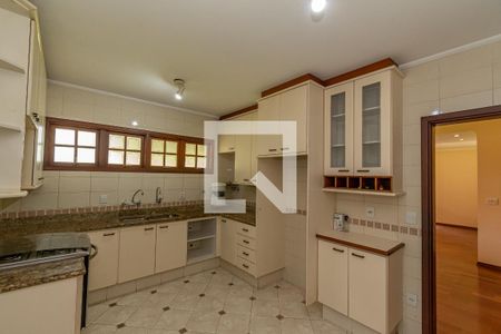 Casa de condomínio à venda com 300m², 4 quartos e 5 vagasCozinha 