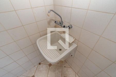 Casa de condomínio à venda com 300m², 4 quartos e 5 vagasDetalhe Área de Serviço