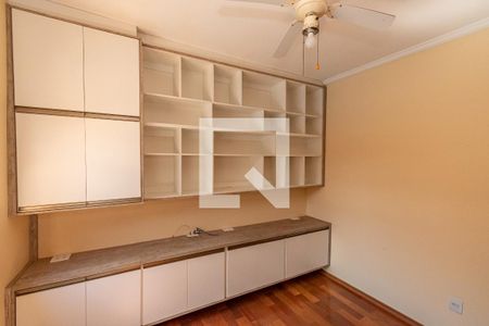 Casa de condomínio à venda com 300m², 4 quartos e 5 vagasQuarto 3