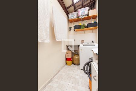 Casa à venda com 64m², 2 quartos e 1 vaga Casa à venda com 64m², 2 quartos e 1 vagaÁrea de Serviço