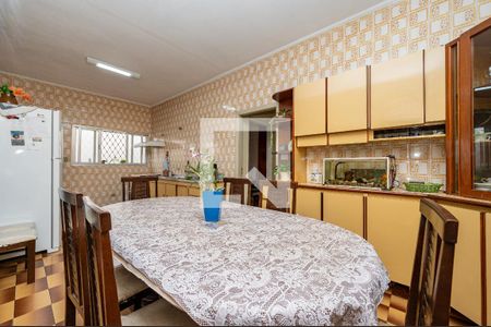 Casa à venda com 380m², 3 quartos e 3 vagasCozinha