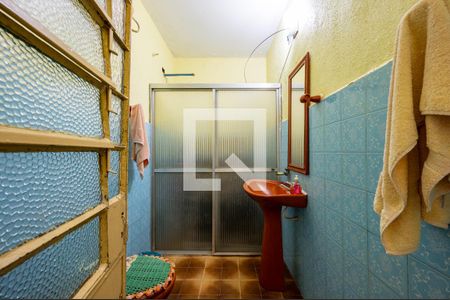 Casa à venda com 380m², 3 quartos e 3 vagasBanheiro salão de festas