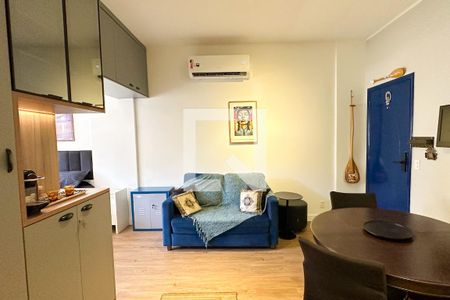 Studio de kitnet/studio para alugar com 1 quarto, 32m² em Leme, Rio de Janeiro