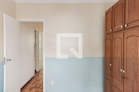 Quarto 1 de apartamento para alugar com 2 quartos, 72m² em Copacabana, Rio de Janeiro