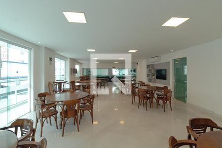 Apartamento para alugar com 176m², 4 quartos e 4 vagasÁrea comum - Salão de festas