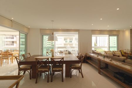 Sala de apartamento para alugar com 4 quartos, 176m² em Vila Maia, Guarujá