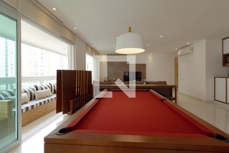 Apartamento para alugar com 176m², 4 quartos e 4 vagasSala