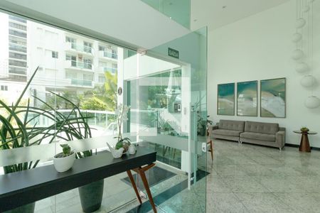 Apartamento para alugar com 176m², 4 quartos e 4 vagasHall social