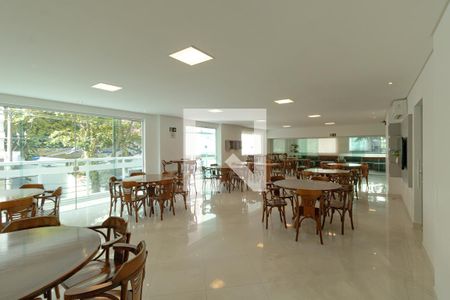 Apartamento para alugar com 176m², 4 quartos e 4 vagasÁrea comum - Salão de festas