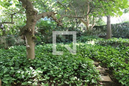 Apartamento à venda com 119m², 3 quartos e 1 vagaÁrea de Serviço