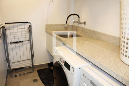 Apartamento à venda com 119m², 3 quartos e 1 vagaÁrea de Serviço