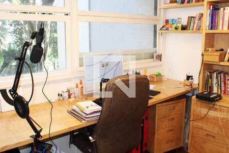 Apartamento à venda com 119m², 3 quartos e 1 vagaEscritório