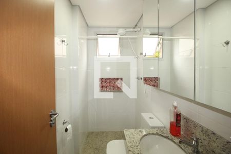 Banheiro  de apartamento à venda com 2 quartos, 66m² em Carmo, Belo Horizonte