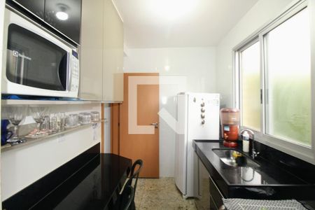 Apartamento à venda com 66m², 2 quartos e 2 vagasCozinha 