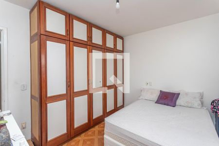 Casa à venda com 370m², 4 quartos e 4 vagas Casa à venda com 370m², 4 quartos e 4 vagasQuarto 1 - suíte