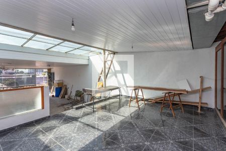 Casa à venda com 370m², 4 quartos e 4 vagas Casa à venda com 370m², 4 quartos e 4 vagasÁrea de serviço