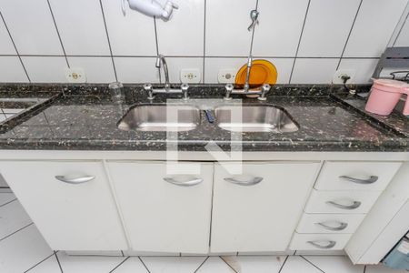 Casa à venda com 370m², 4 quartos e 4 vagas Casa à venda com 370m², 4 quartos e 4 vagasCozinha