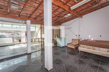 Casa à venda com 370m², 4 quartos e 4 vagas Casa à venda com 370m², 4 quartos e 4 vagasÁrea de serviço