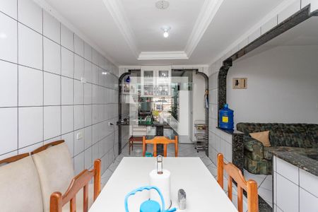 Casa à venda com 370m², 4 quartos e 4 vagas Casa à venda com 370m², 4 quartos e 4 vagasCopa / sala de jantar