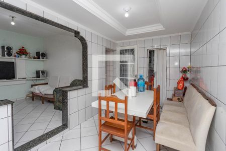 Casa à venda com 370m², 4 quartos e 4 vagas Casa à venda com 370m², 4 quartos e 4 vagasCopa / sala de jantar
