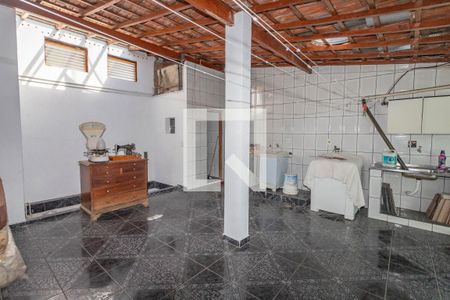 Casa à venda com 370m², 4 quartos e 4 vagas Casa à venda com 370m², 4 quartos e 4 vagasÁrea de serviço