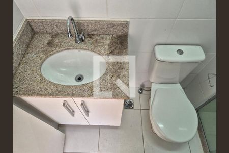 Apartamento para alugar com 66m², 2 quartos e 1 vaga Apartamento para alugar com 66m², 2 quartos e 1 vagaBanheiro