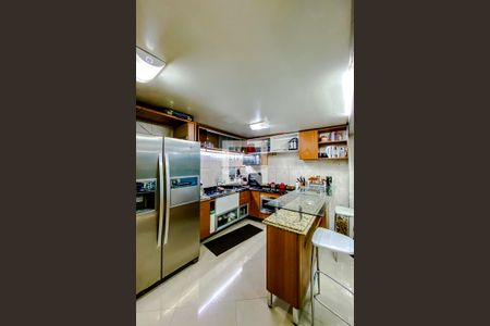 Casa à venda com 192m², 3 quartos e 2 vagasCozinha