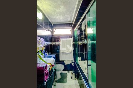 Casa à venda com 192m², 3 quartos e 2 vagasBanheiro da Suíte