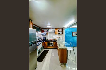 Casa à venda com 192m², 3 quartos e 2 vagasCozinha