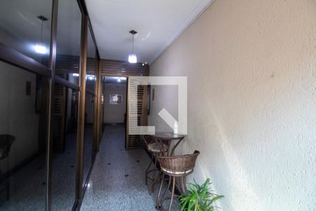 Apartamento à venda com 97m², 2 quartos e sem vagaHall Social