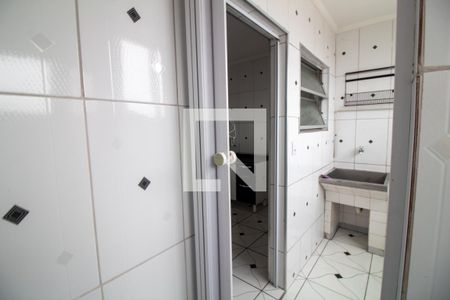 Apartamento à venda com 97m², 2 quartos e sem vagaBanheiro de serviço