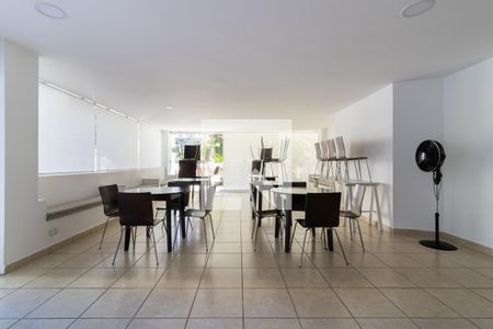 Apartamento para alugar com 98m², 3 quartos e 1 vaga Apartamento para alugar com 98m², 3 quartos e 1 vagaÁrea Comum: Salão de Festas