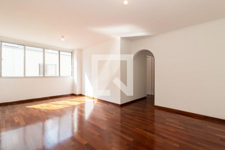 Apartamento para alugar com 98m², 3 quartos e 1 vaga Apartamento para alugar com 98m², 3 quartos e 1 vagaSala