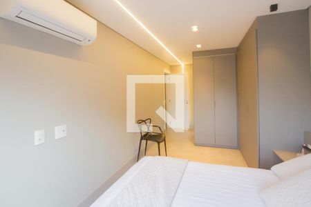 Suíte 1 de apartamento à venda com 3 quartos, 136m² em Santo Amaro, São Paulo