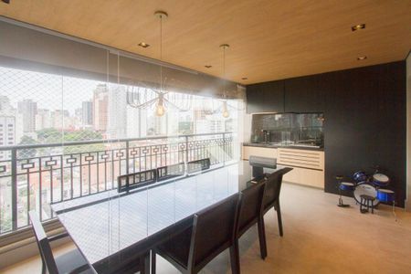 Varanda de apartamento à venda com 3 quartos, 136m² em Santo Amaro, São Paulo