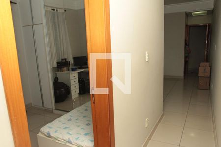 Corredor de apartamento à venda com 2 quartos, 92m² em Castelo, Belo Horizonte