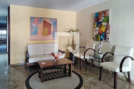 Apartamento à venda com 78m², 3 quartos e 2 vagasHall social